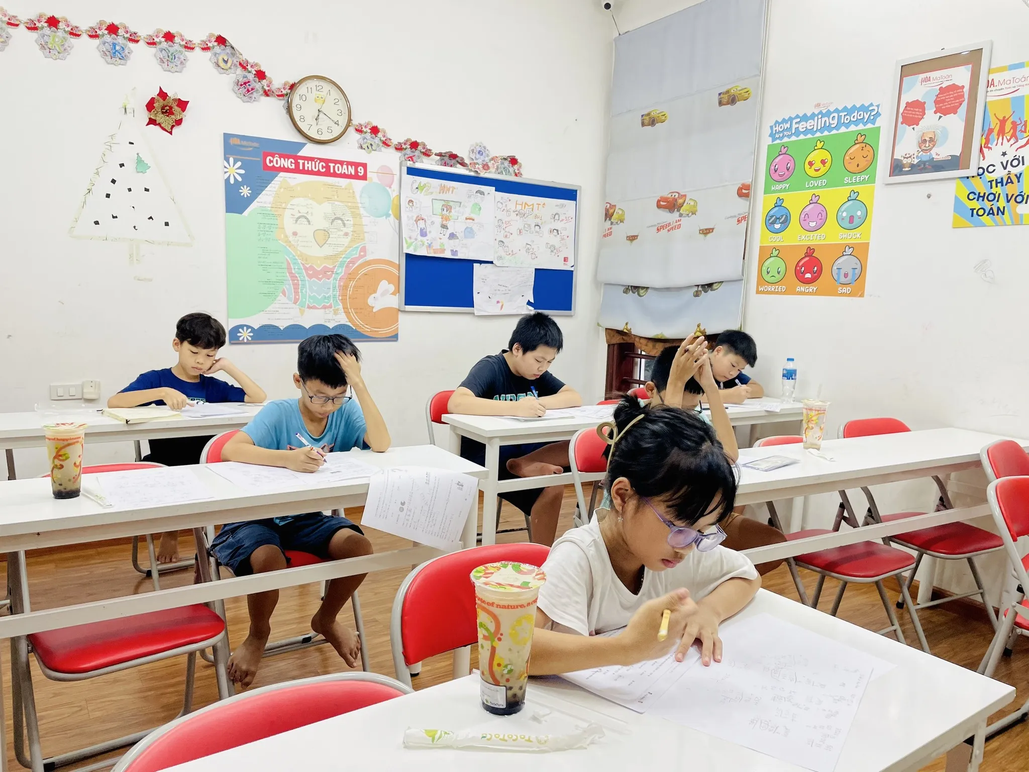 nỗi lo khi con chuyển cấp